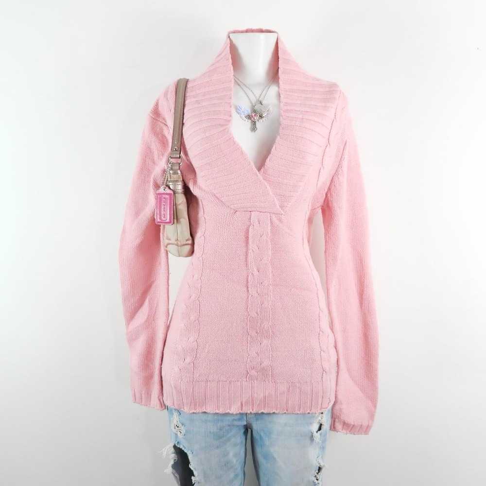 y2k baby pink cable knit v neck sweater fitted preppy